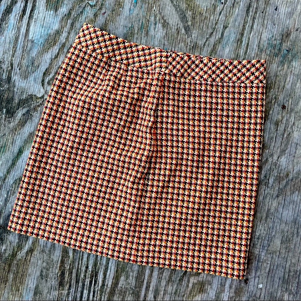 Ann Taylor Loft Houndstooth pencil skirt